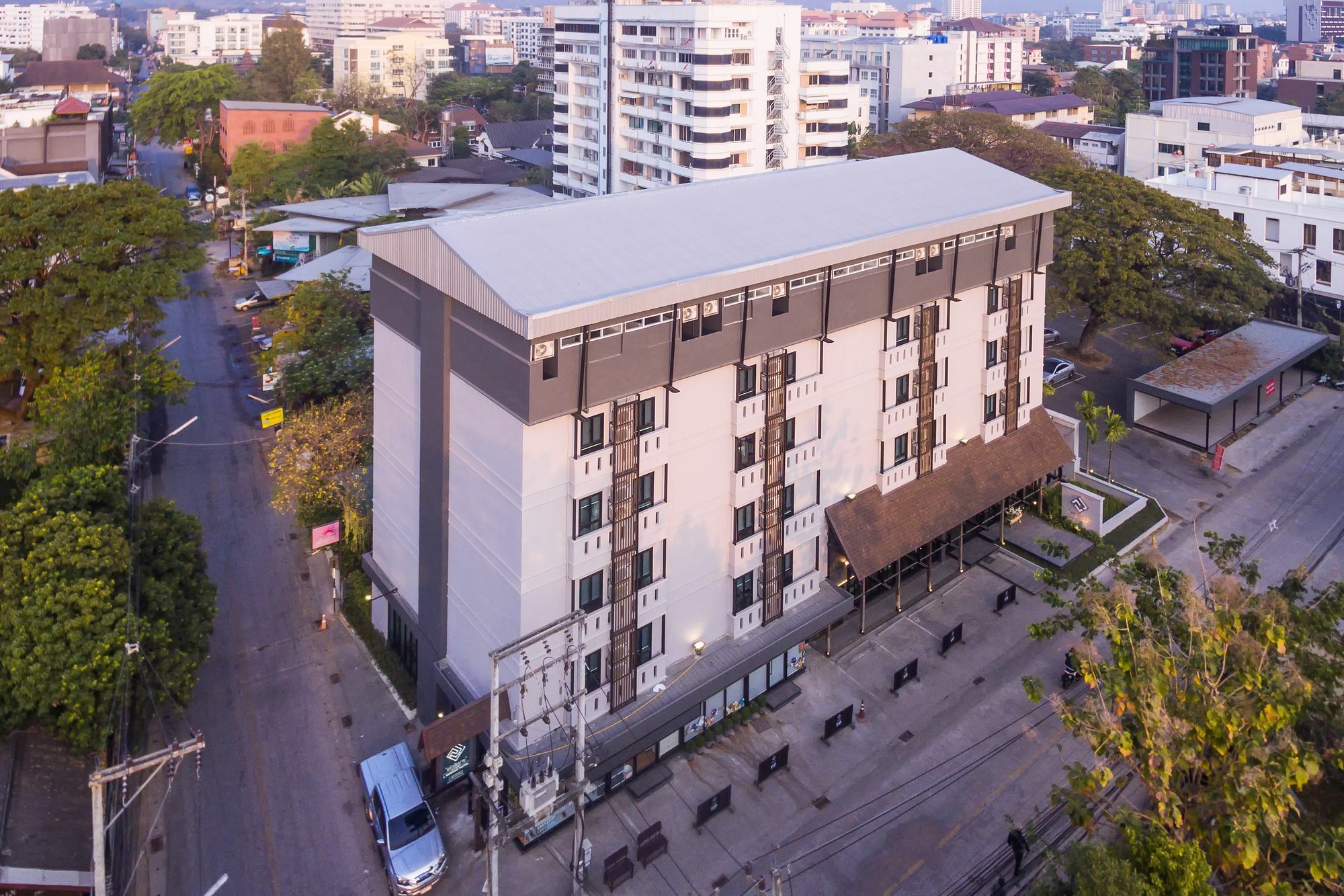 L Nimman Hotel Csiangmaj Kültér fotó